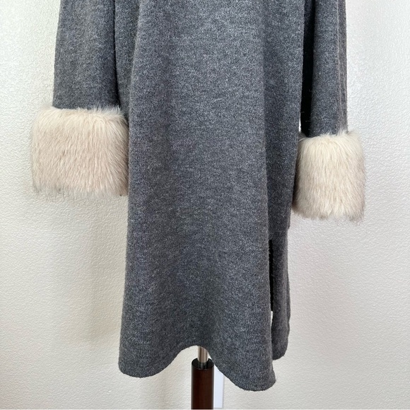 Patrizia Luca Milano Wool Blend Gray Hooded Faux Fur Cuffs Cardigan, Size XL - Picture 9 of 13